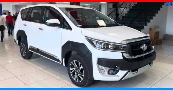 Toyota Innova Cyrsta 2.4 VX In-Depth Detailed Walkaround 24 2 Toyota Innova Cyrsta 2.4 VX In-Depth Detailed Walkaround 24
